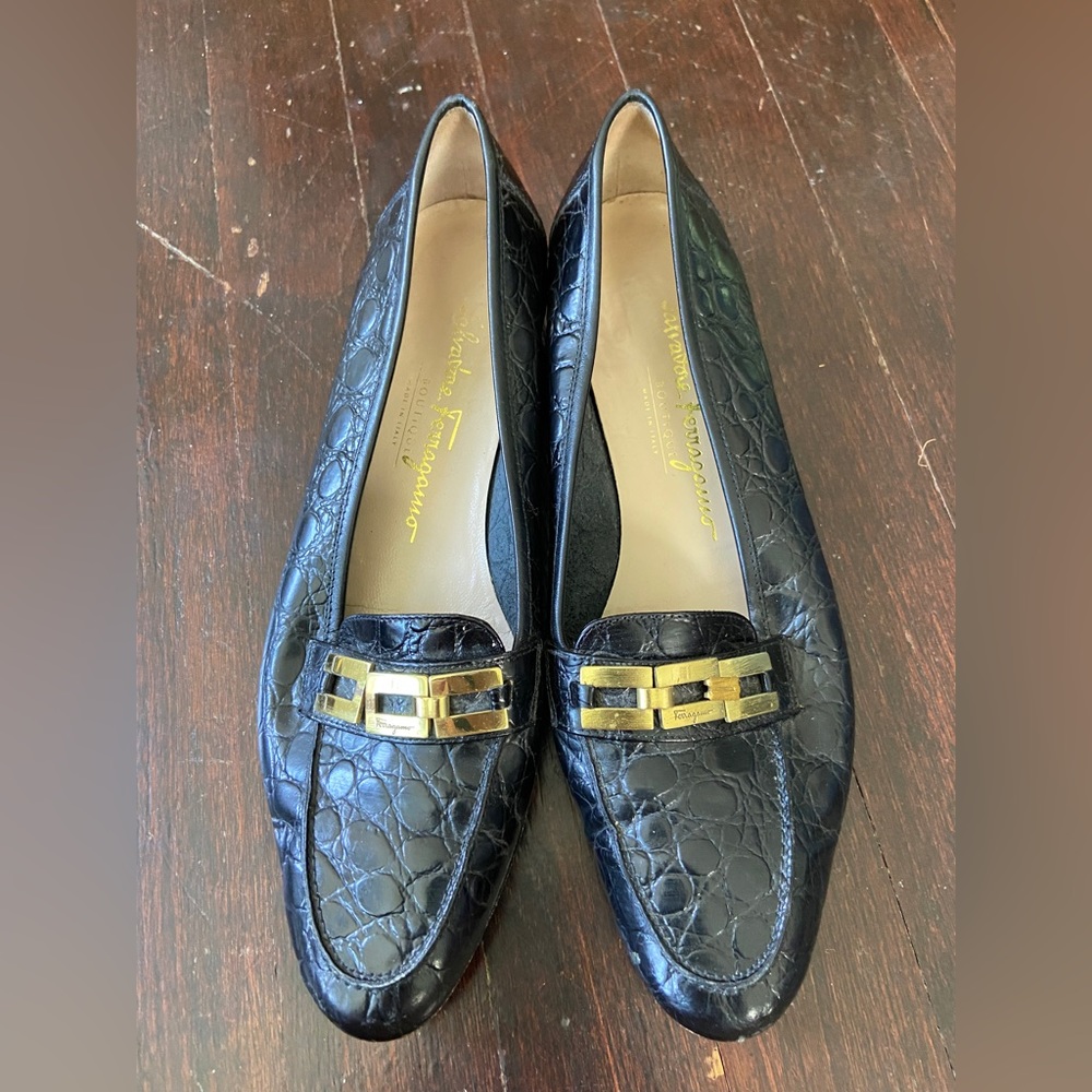 Vintage Salvatore Ferragamo Flats/Loafers